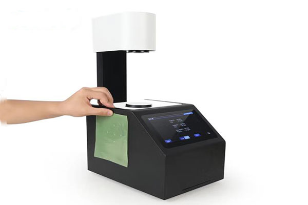 透明材料透光率为什么会变化?雾度仪测量透明材料透光率需要注意什么?